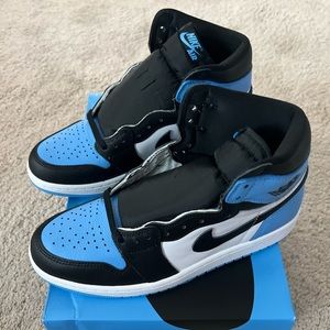 ***SOLD***Jordan 1 High OG UNC Toe
